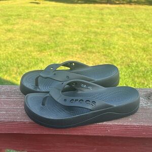 CROCS Black Flip Flops